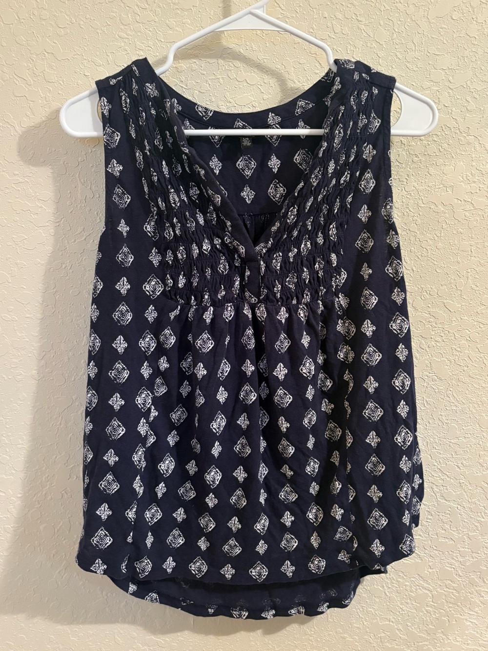 Lucky Brand Navy and White Printed Sleeveless V-Neck Camisole